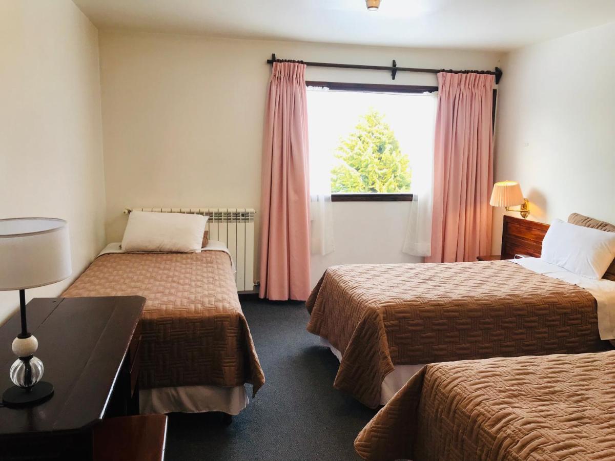 Triple Room 3 single Beds